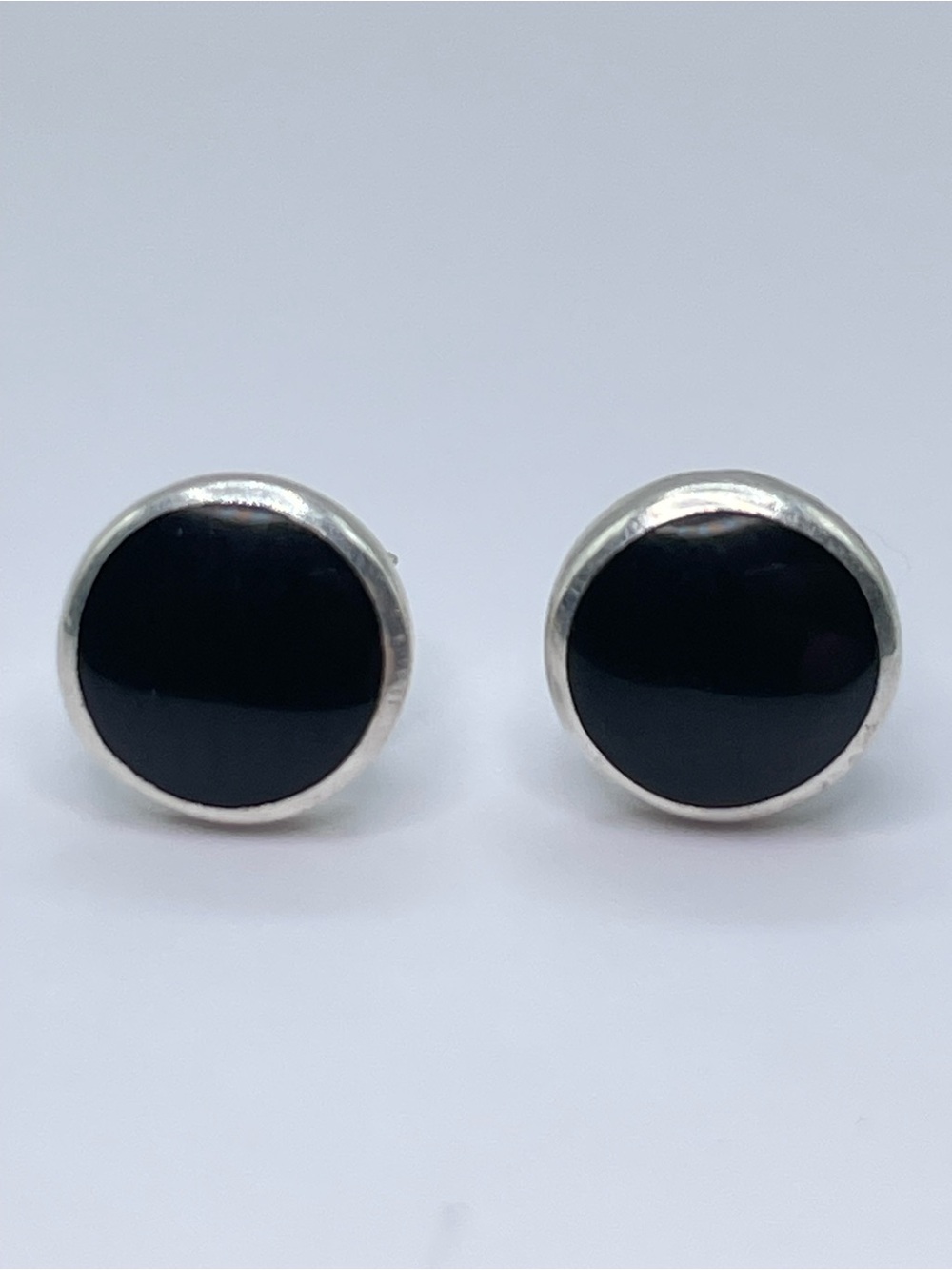 925 Sterling Silver Dainty Black Enamel Stud Earrings Round Bezel Minimalist